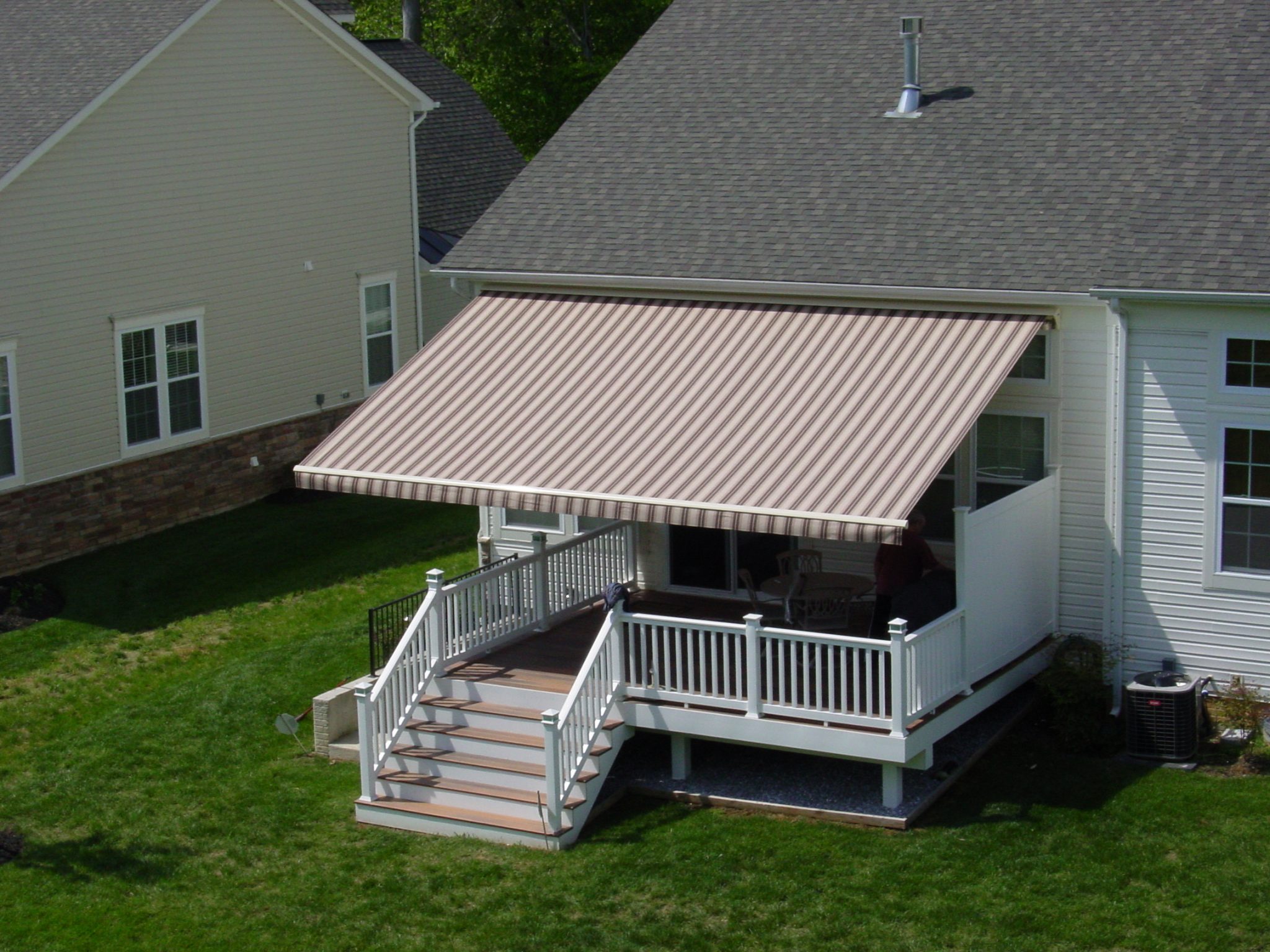 Retractable Awnings Dealer | Allentown PA | Designer Awnings